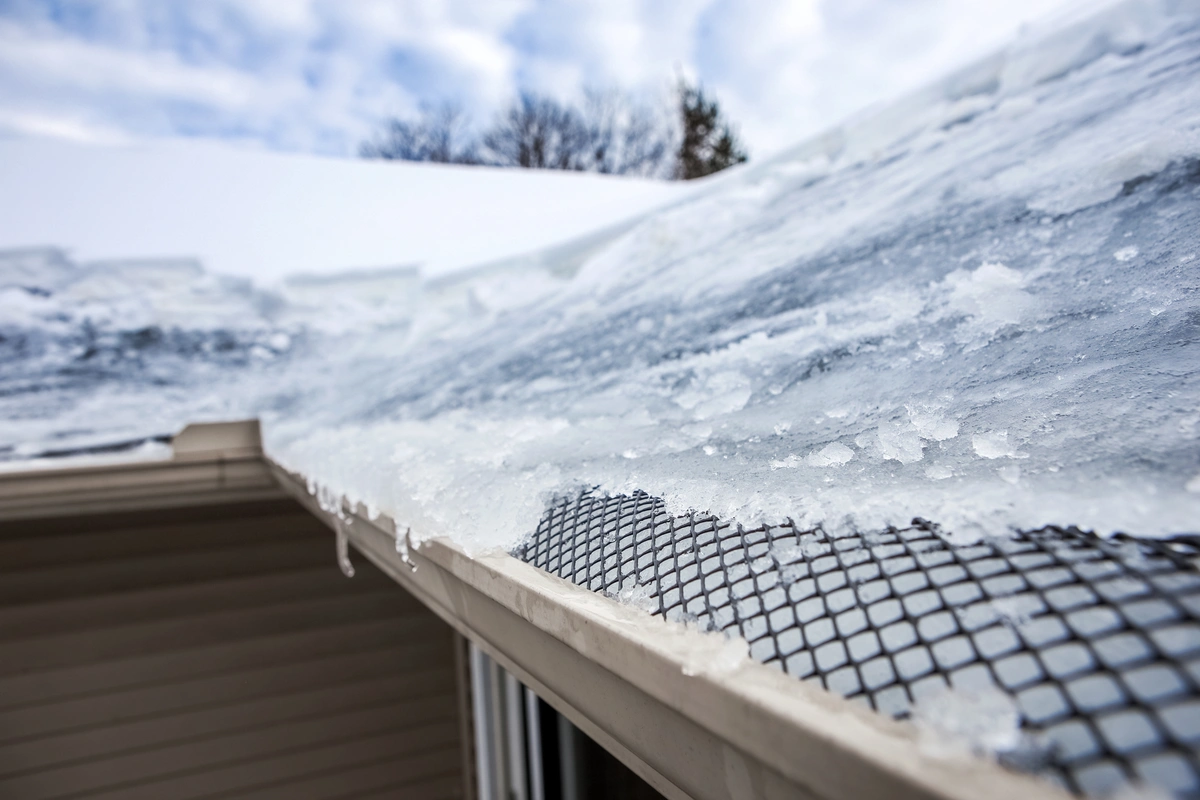 ice dam on roof 1