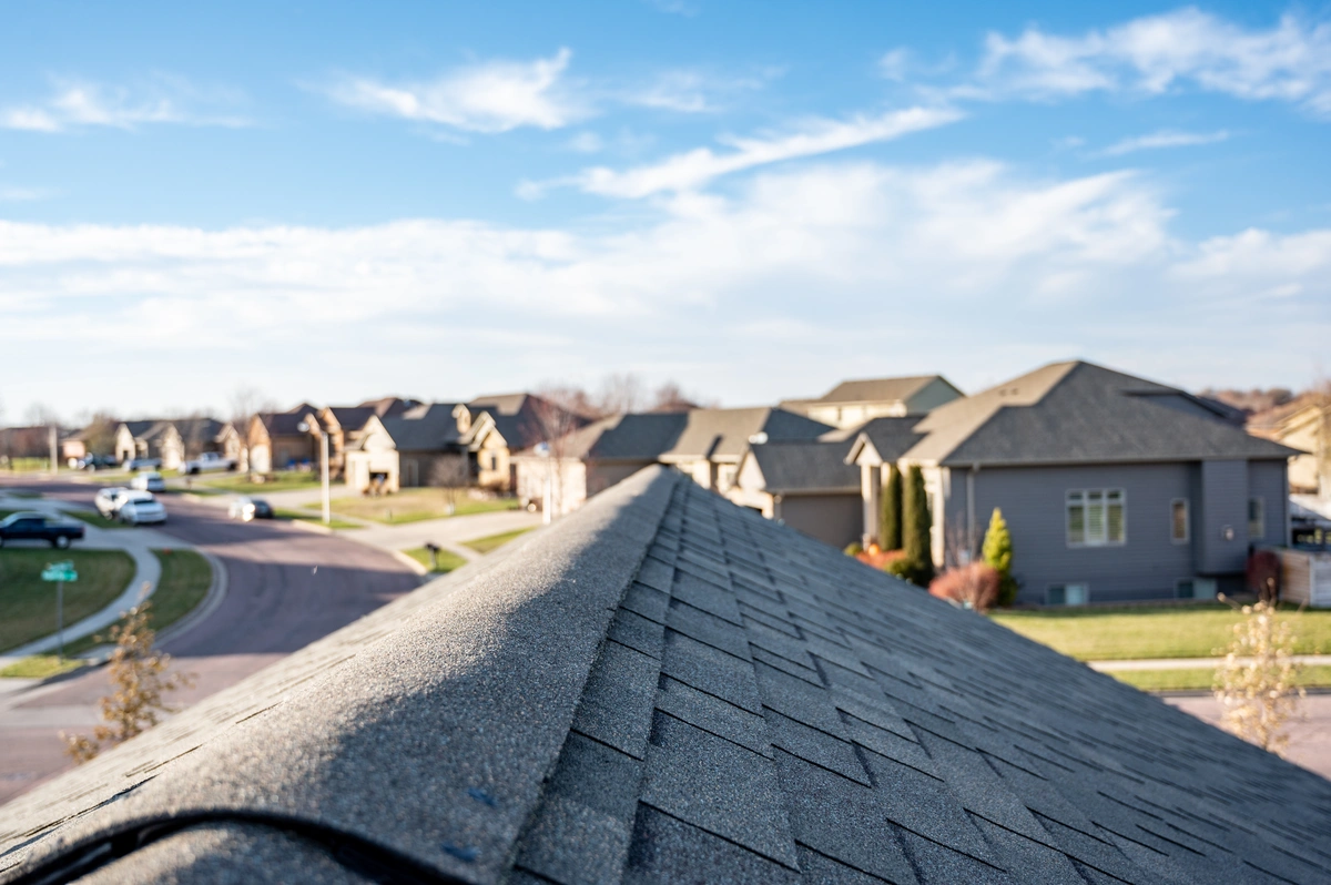 roof ridge close up 1